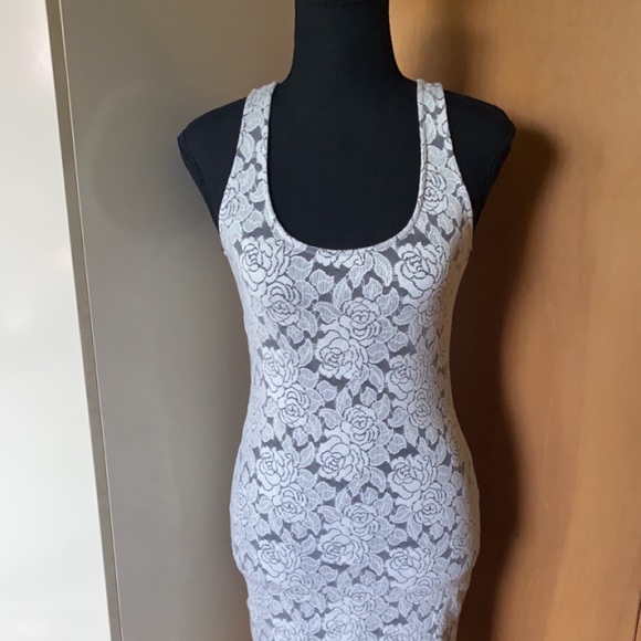 White lace mini dress - Picture 2 of 3
